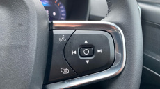 Volvo XC40 2.0 B4P Plus Black Edition 5dr Auto Petrol Estate